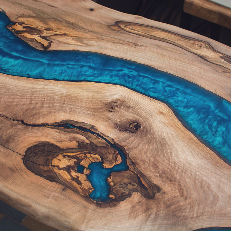 Ořechový konferenční stůl s...